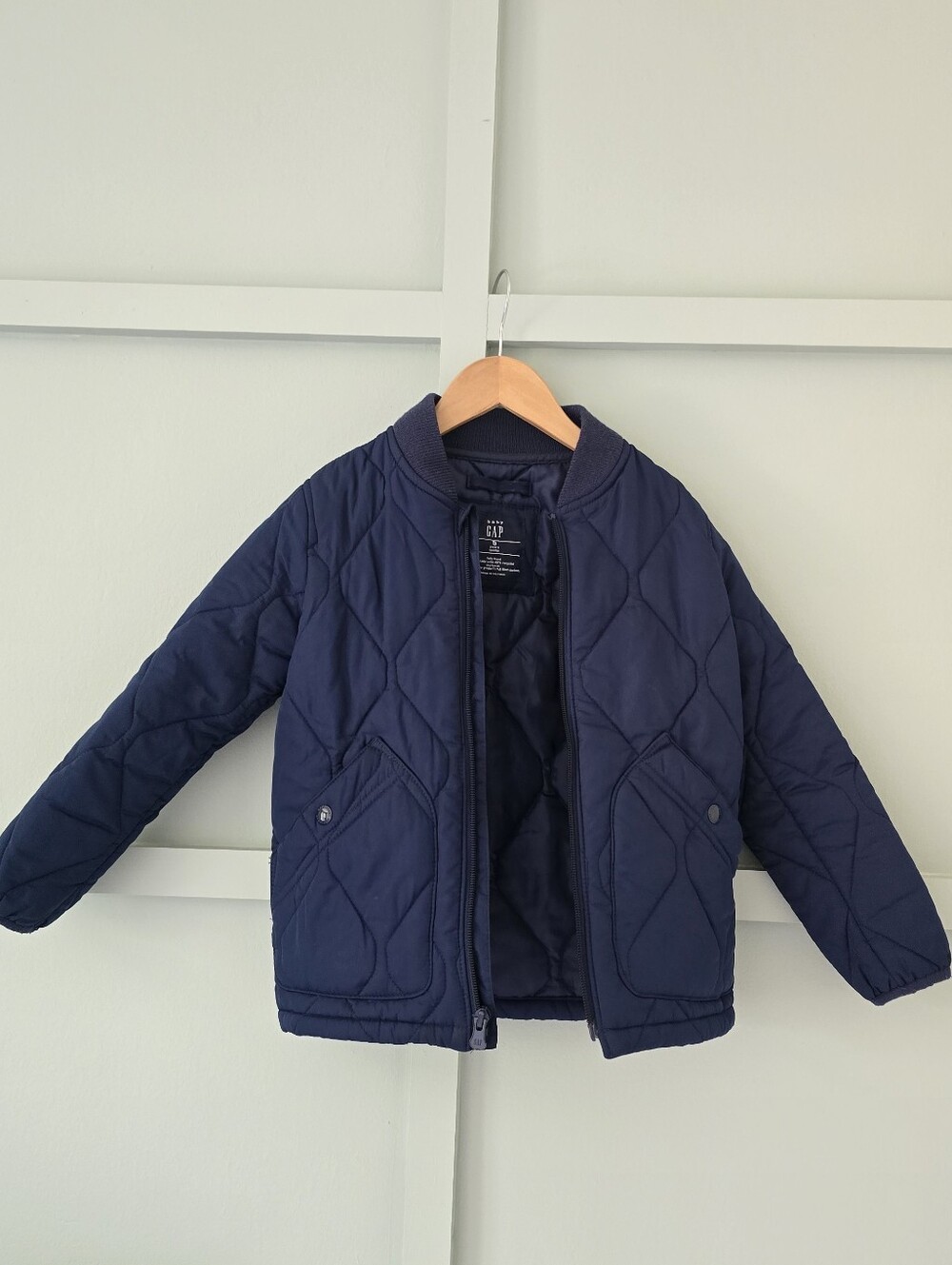 GAP Kids Navy Quilted Jacket Slanted Pockets And Inside Pockets
